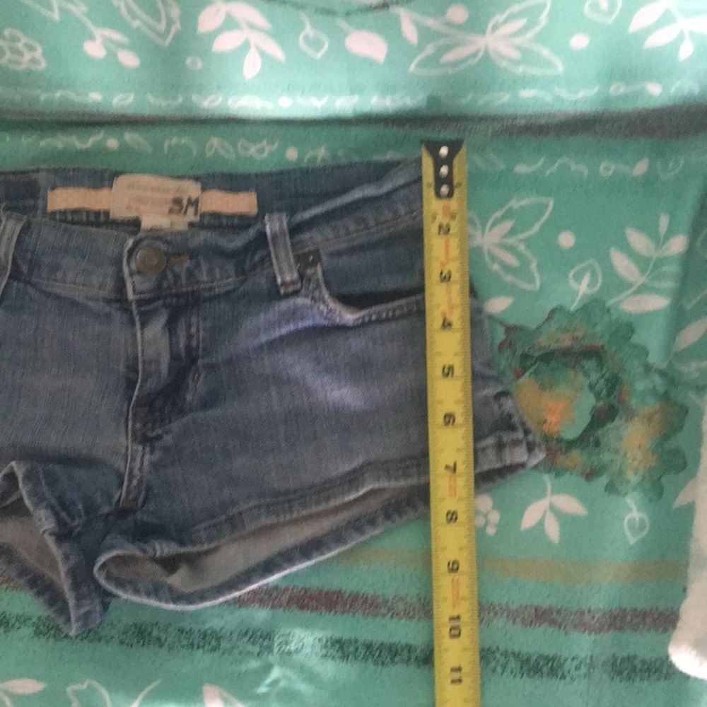 2 Abercrombie & Fitch Shorts - Picture 8 of 9